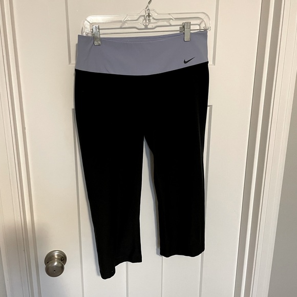 Nike One Leggings (Black) - Picture 1 of 4